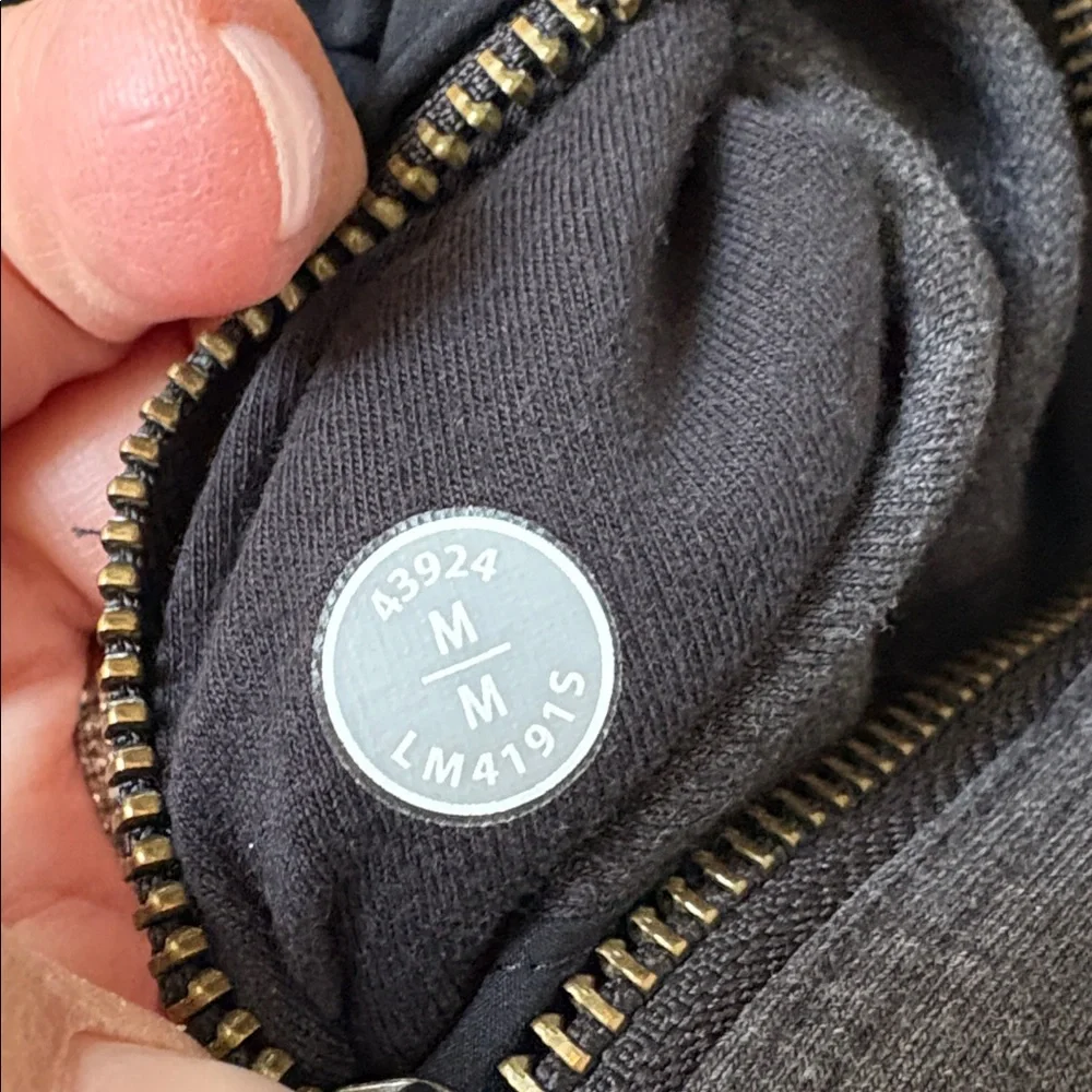 Lululemon men’s Dispatch Hoodie Full Zipper - Picture 7 of 7